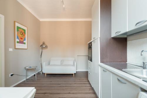 GuestHost - Comfy Apartment X3 Milano Brenta MM3