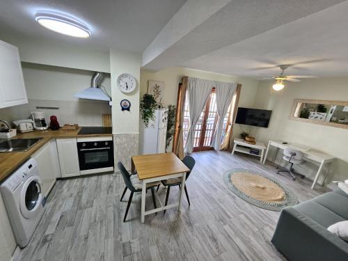 Los Cristianos - Port Royale 285 Pool Access