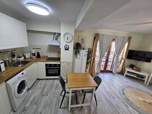 Los Cristianos - Port Royale 285 Pool Access