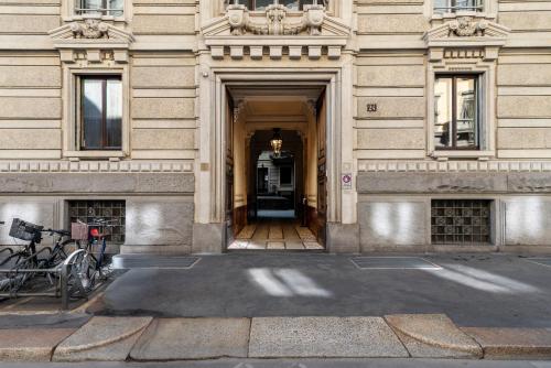 San Babila - Monolocale in Palazzo d'Epoca