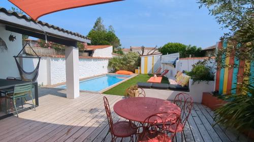 La maison en couleur 4 étoiles 10 pers avec piscine privée