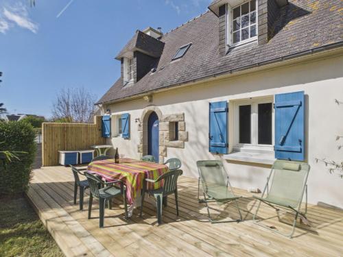 Jolie maison familiale et colorée pour 6