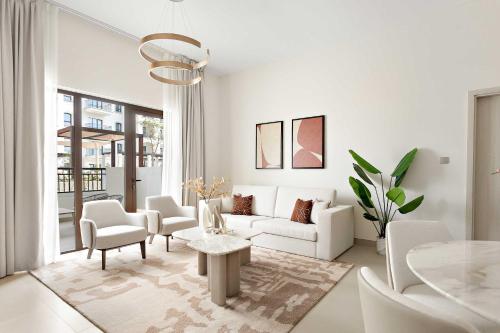Silkhaus Vacation Homes Prime 2BR in Yas Golf Collection