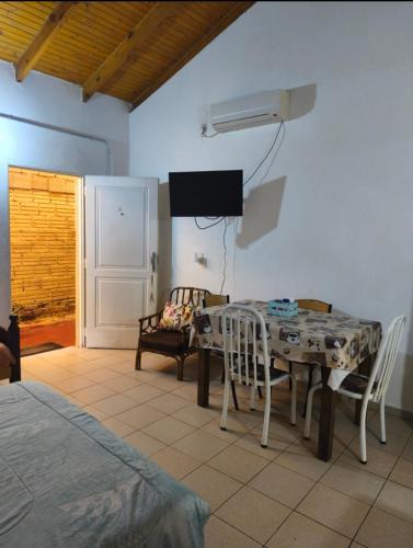 Silvia Monoambiente Confort