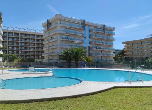 Apartamento tipo Resort, cerca playa, con parking