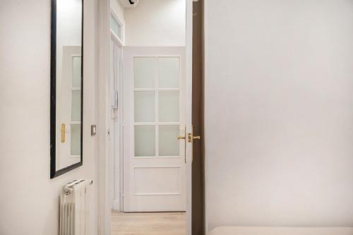 Experience local life in the heart of Gracia, Barcelona