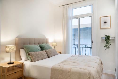 Experience local life in the heart of Gracia, Barcelona