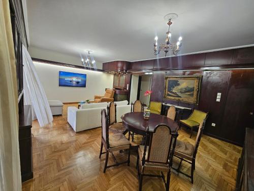 Maris Classic Partial Sea View