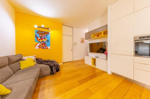 Elegant and spacious 2bdr, 5 min Central Station