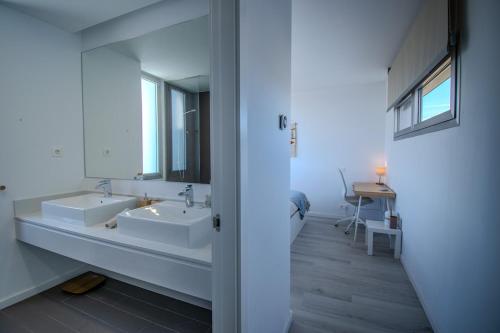 2BR Duplex Penthouse with spectacular views!