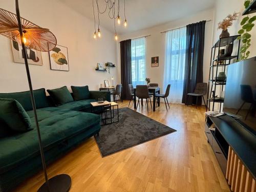2BR Stylish Modern City Apartment - 15 minutes to Viennas city center