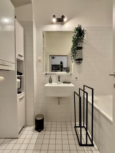 2BR Stylish Modern City Apartment - 15 minutes to Viennas city center