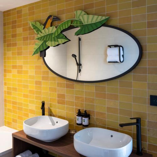 Bany a Hotel Rivella - The Originals Boutique