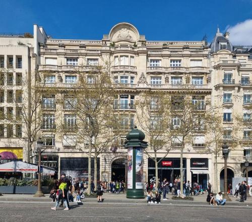 Studio Champs-Elysées - Paris VIII