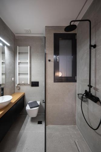 THE EDGE Luxurious Penthouse Shared Gym