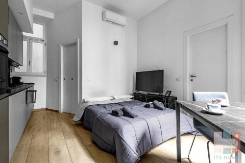 BER14 Elegant, Bright Apartment in Central Milan