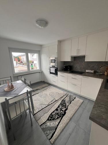 Moderne 3-Zimmer-Wohnung in unmittelbarer Nähe zur Plus City