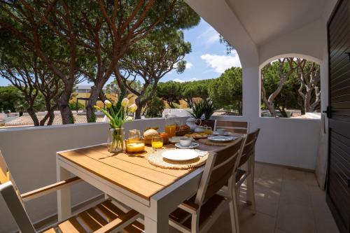 Luxury Pine Tree Apartment - Golf & Tennis Court & Pools