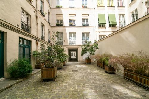 Palais Royal Charm Home