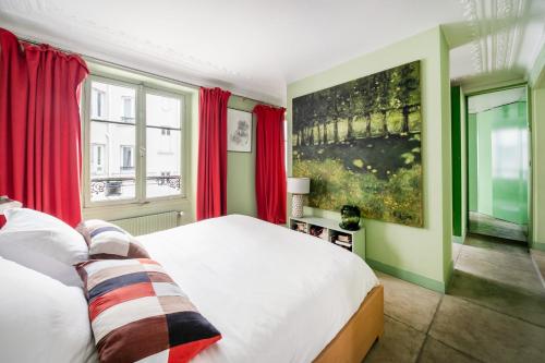 Montmartre Home