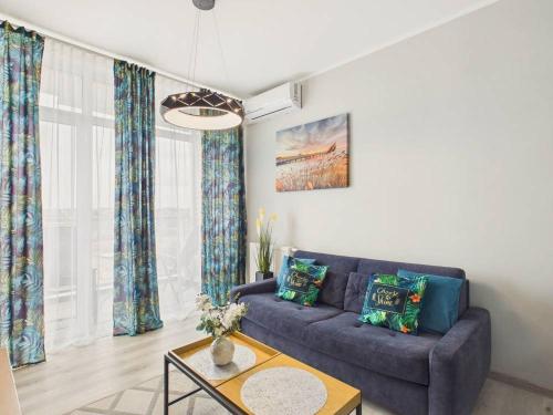 Ku Morzu Seaside Apartment with Pool, Terrace & Parking by Solarento