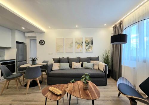 TT Luxury Homes - Artemis - Shared Pool and Gym NEW