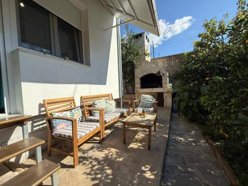 One Bedroom Apartment Sleeps 2 - Private Garden