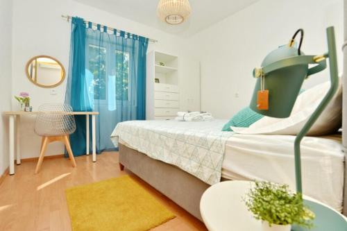 One Bedroom Apartment Sleeps 2 - Private Garden