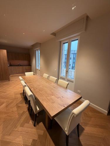 Gae Aulenti Exclusive Suite, 3 bedrooms, 3 bathrooms 130 sqm