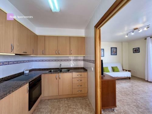 Primera Línea de playa Voramar BookApartments