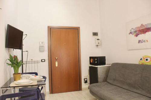 Nice One-Bedroom Flat 500m Gorla M1