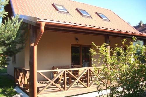 Year-round holiday home with fireplace, 3 bedrooms