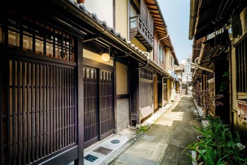 Nadeshiko Shirakawa Machiya House