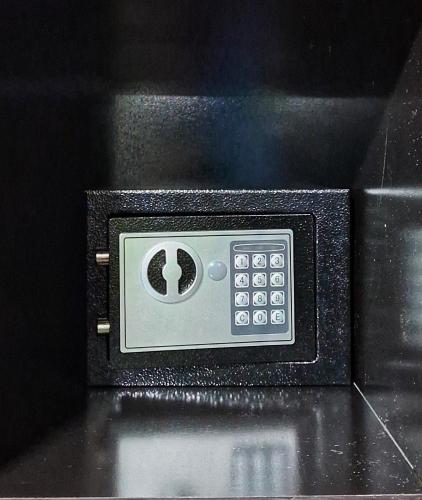 a microwave oven with the door open on a table at Mixtlaxotla Zacatlán Tours in Zacatlán