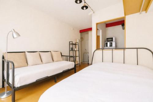 203 Modern Comfort in Shinjuku Triple Station Access Free Wi-Fi