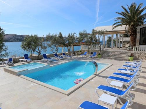 Seaview Apartment in Stara Novalja