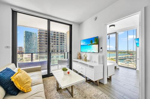Skyglass Panorama views 2 Bedroom Suites photo 7
