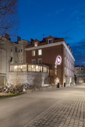 Bastion Heritage Hotel — Property building