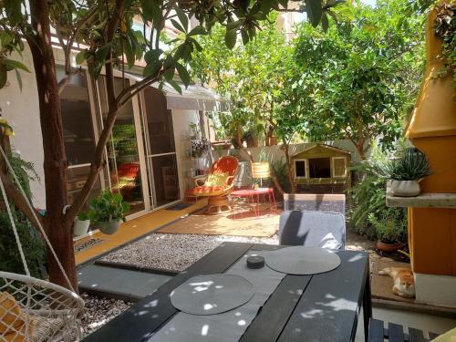Apartment Issa -1min from the beach,free parking