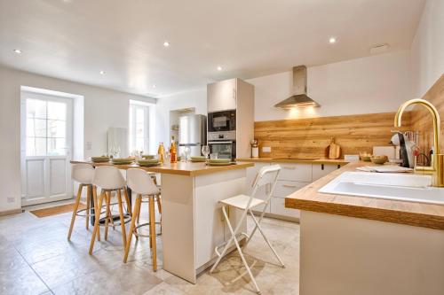 La Nacrière Maison Bourg de Mer 3 Chambres