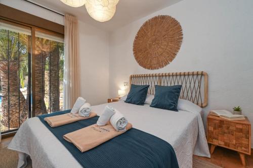 Las Buganvillas