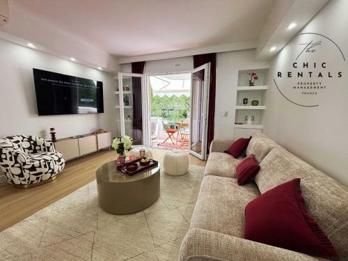 Barbara Apartment by the beach 2Bed 2Baths