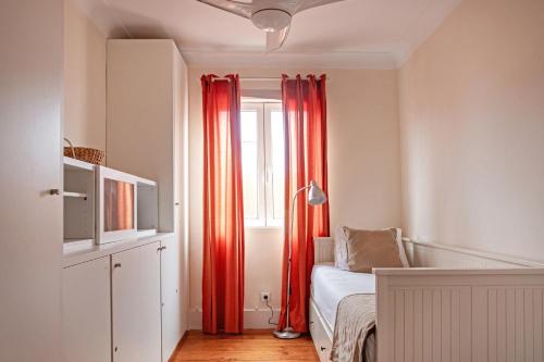 Large family flat in Campo de Ourique