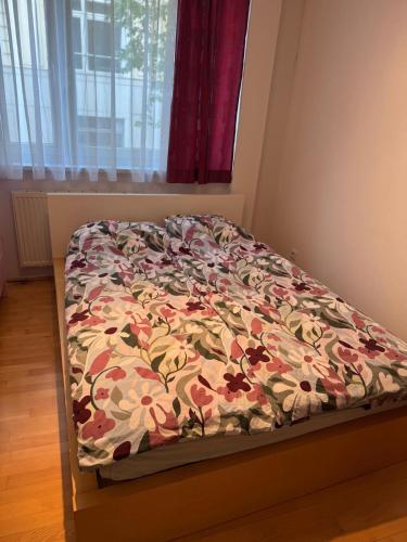 Central 3 Bed-Room Apartment with a terrace in Neubaugasse-Lindengasse 1070