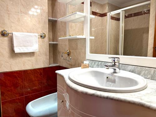 Apartamento para 2 con piscina en La Pinta, planta 18
