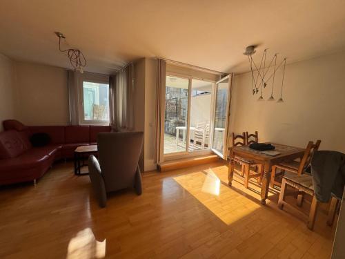 Central 3 Bed-Room Apartment with a terrace in Neubaugasse-Lindengasse 1070