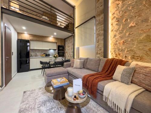 Omian Opal Modern Exclusive Group Stay & Rooftop
