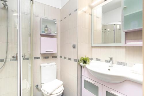 House Lux Loft - Spacious Stay in Thessaloniki