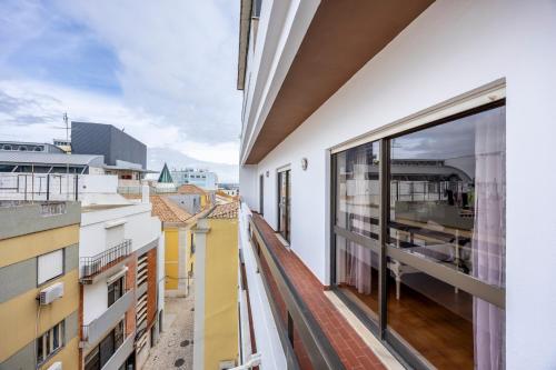 Old Town Riverside Retreat, Portimao