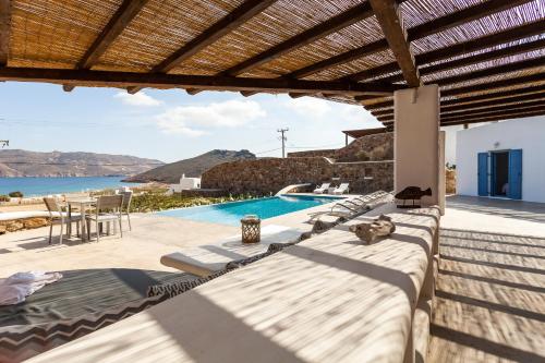 Mykonos Panormos Villas & Suites